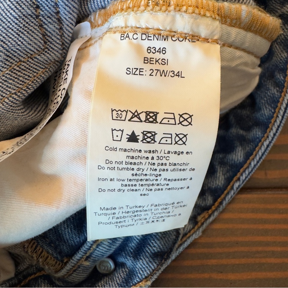 GANNI Beksi Straight Leg Jeans Pink Button Slit Hem Organic Denim 27 NWT - Picture 7 of 8